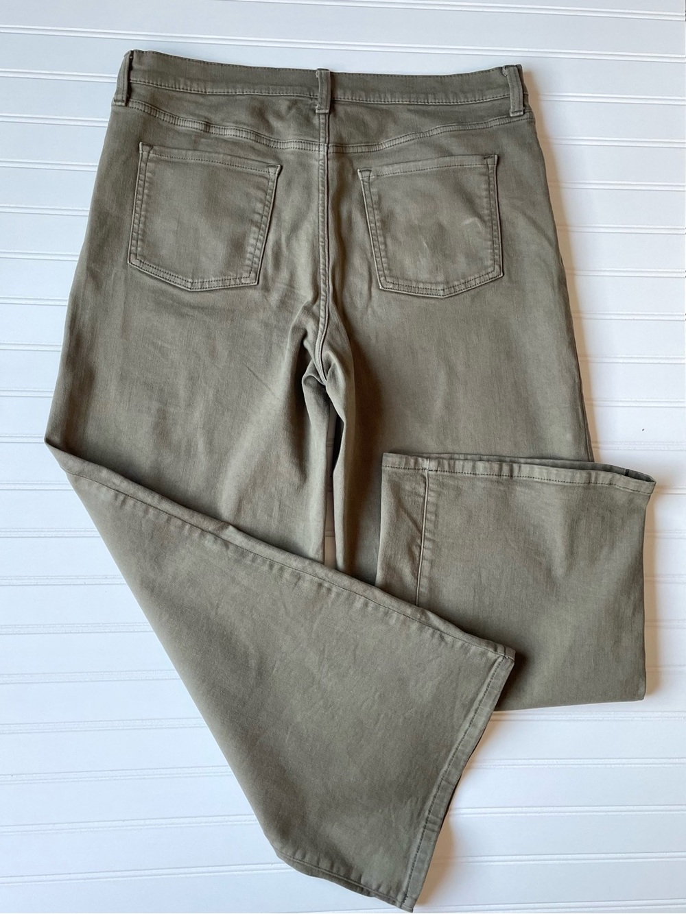 Banana Republic Military Green High Rise Wide Leg Khaki Stretch Jeans Size 32 14 - Picture 2 of 10